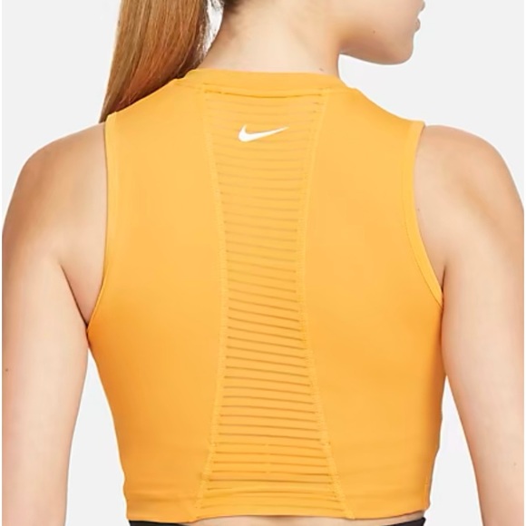 Nike Pro Dri-Fit Crop Top - Picture 1 of 2